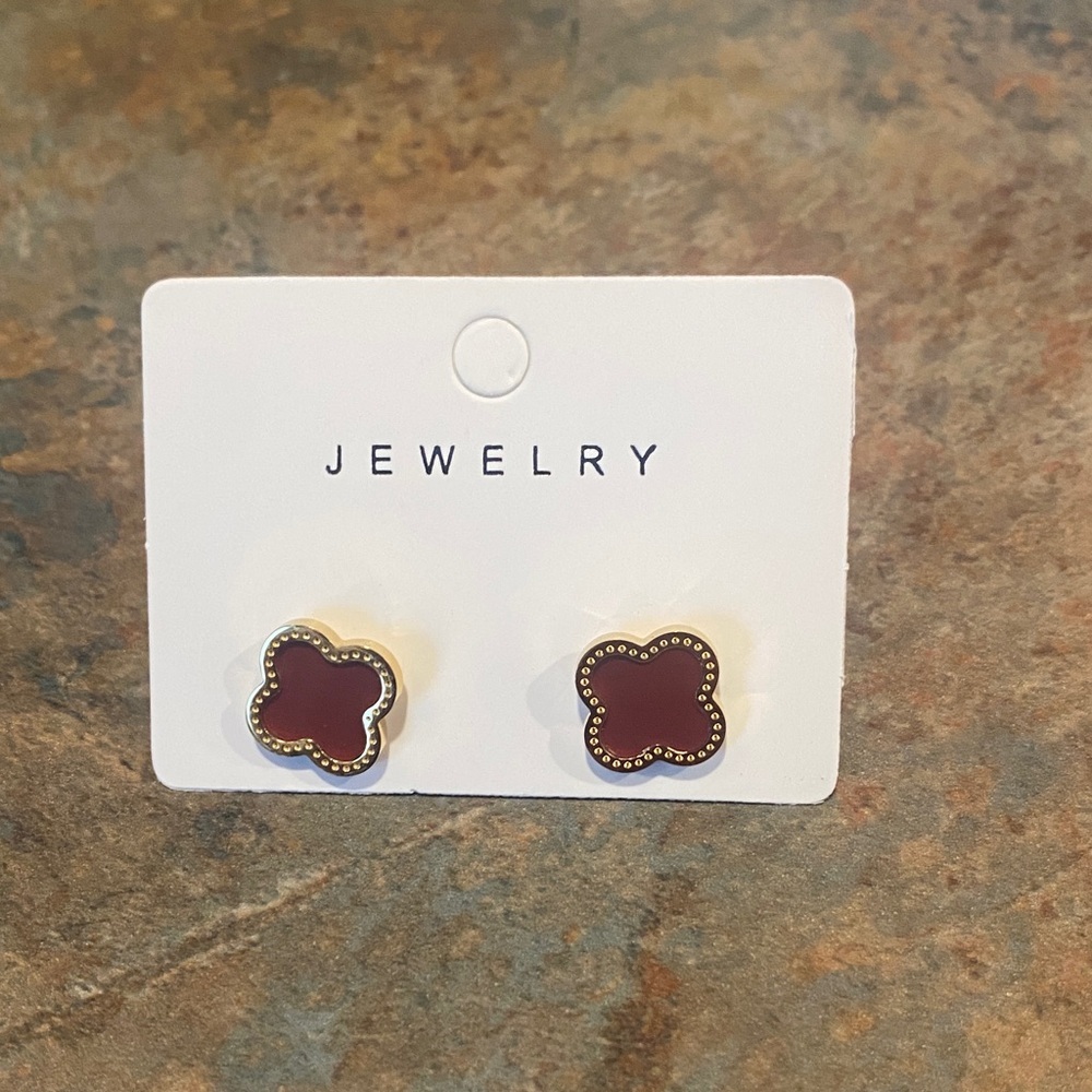 Elegant Maroon and Gold Flower Stud Earrings NIP